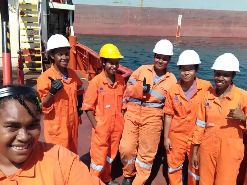 Hebou Dago 2nd from right photo