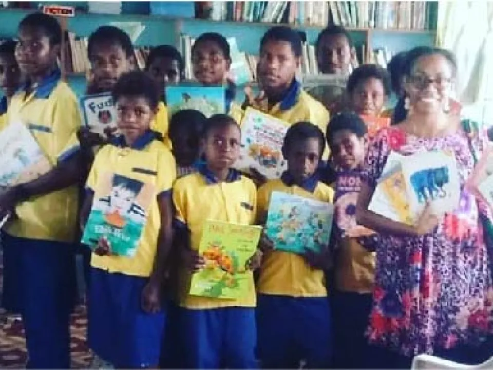 Lina-Pandihau_book-donations